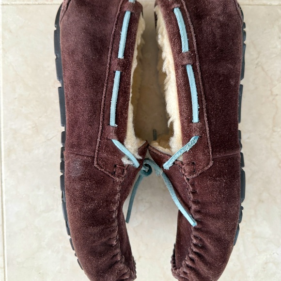 UGG Dakota Slipper Size 6 - Picture 5 of 6